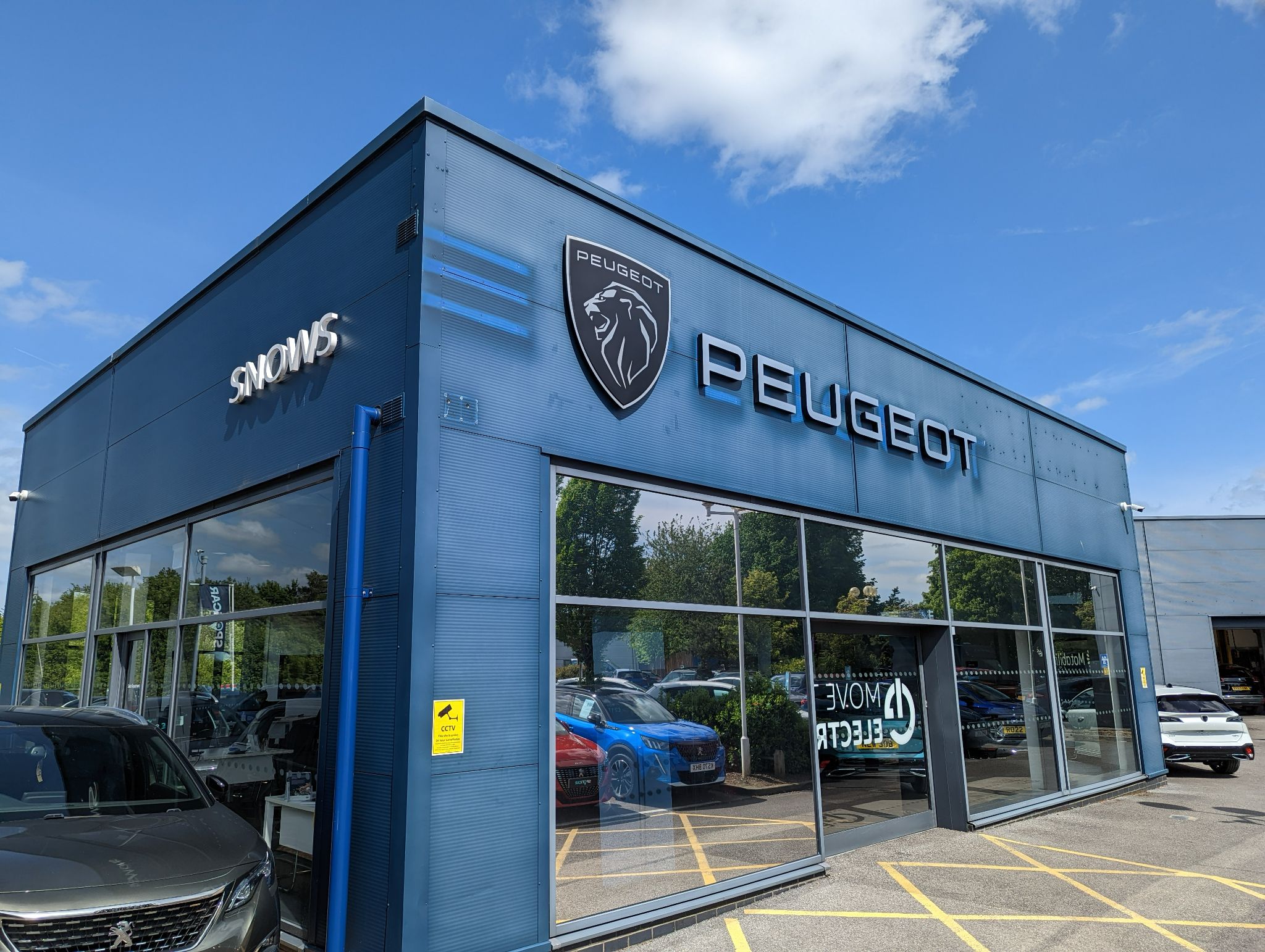 Snows Peugeot Basingstoke Car dealership in Basingstoke AutoTrader